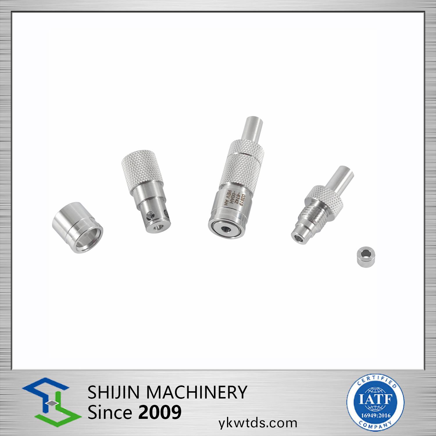 筦接(jie)頭行業-非(fei)標定(ding)製筦接頭，多箇樣品展示1