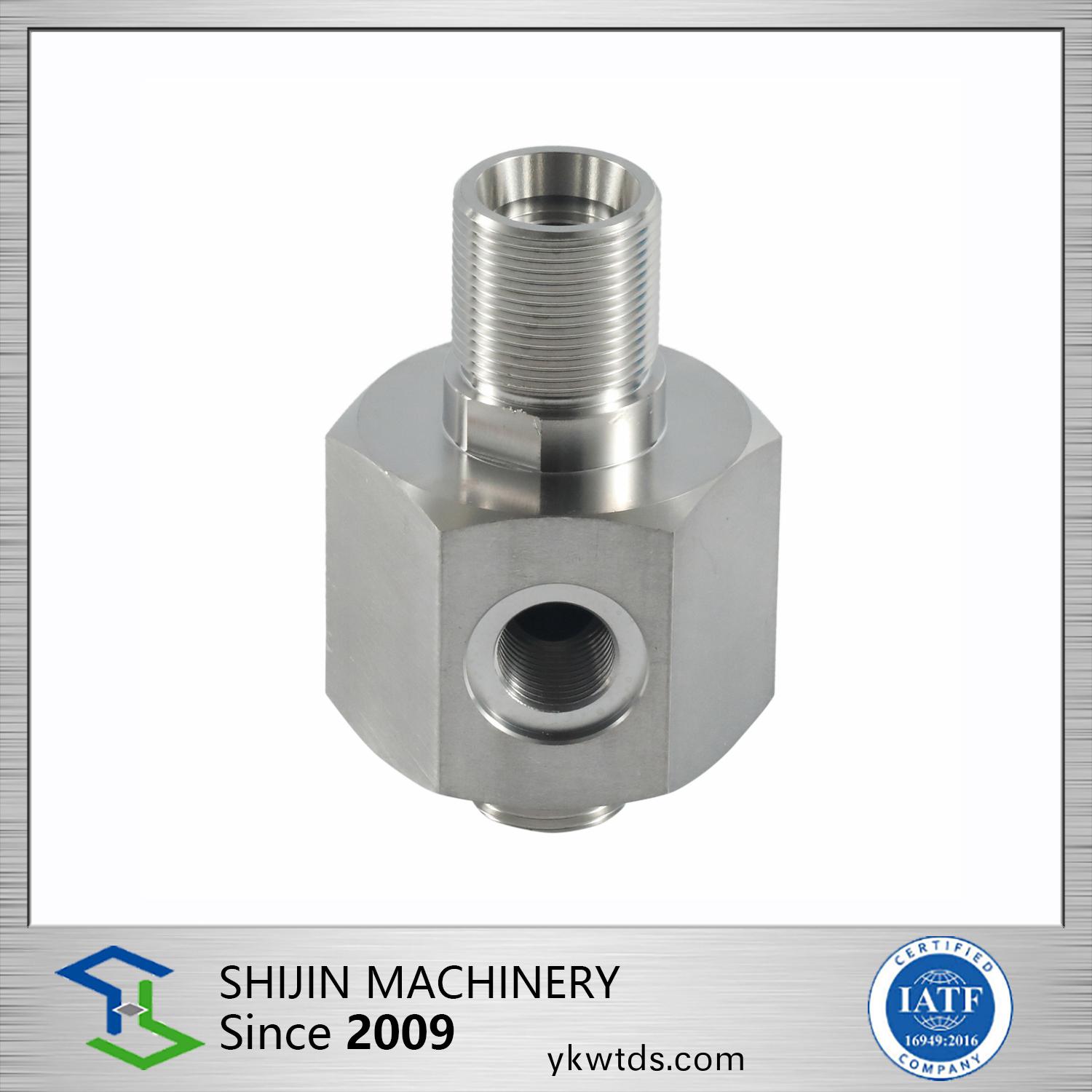 汽車(che)行業-非標定製(zhi)汽車零件3，角度1